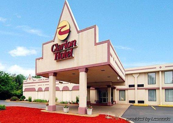 Quality Inn 3*